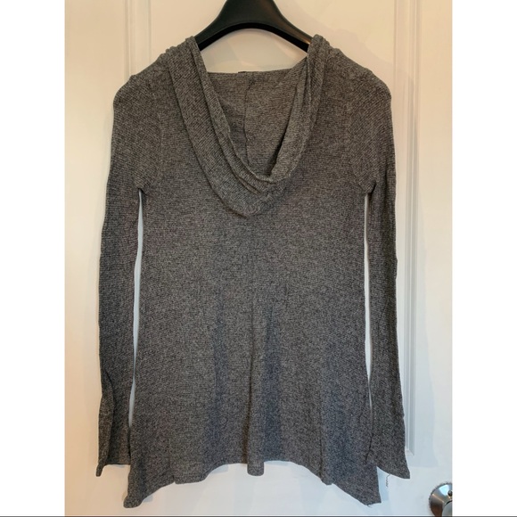 Grey BDG lightweight hooded top, Size small. Smoke free home - Picture 2 of 3